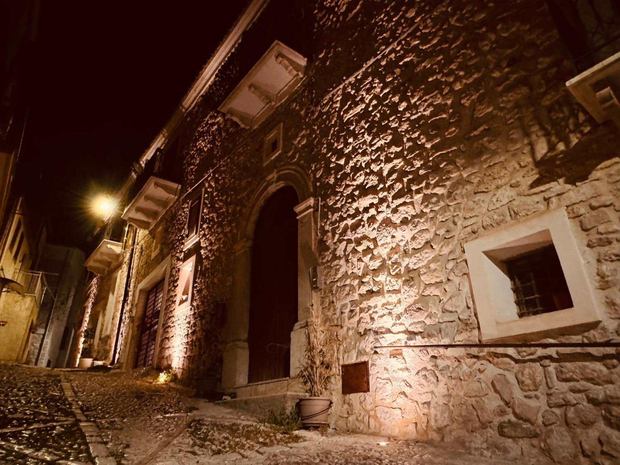 Le Camere Dell'Emiro Castronuovo di Sicilia Экстерьер фото